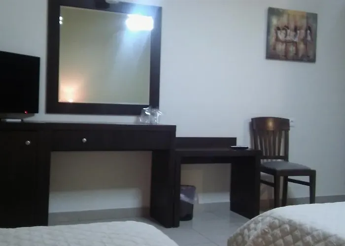 فندق Tokalis Boutique & Néa Ankhíalos