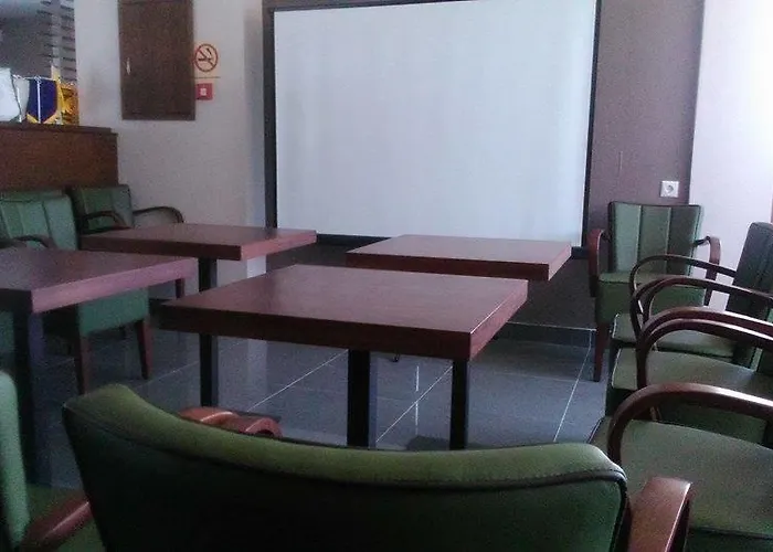 Tokalis Boutique & Néa Ankhíalos